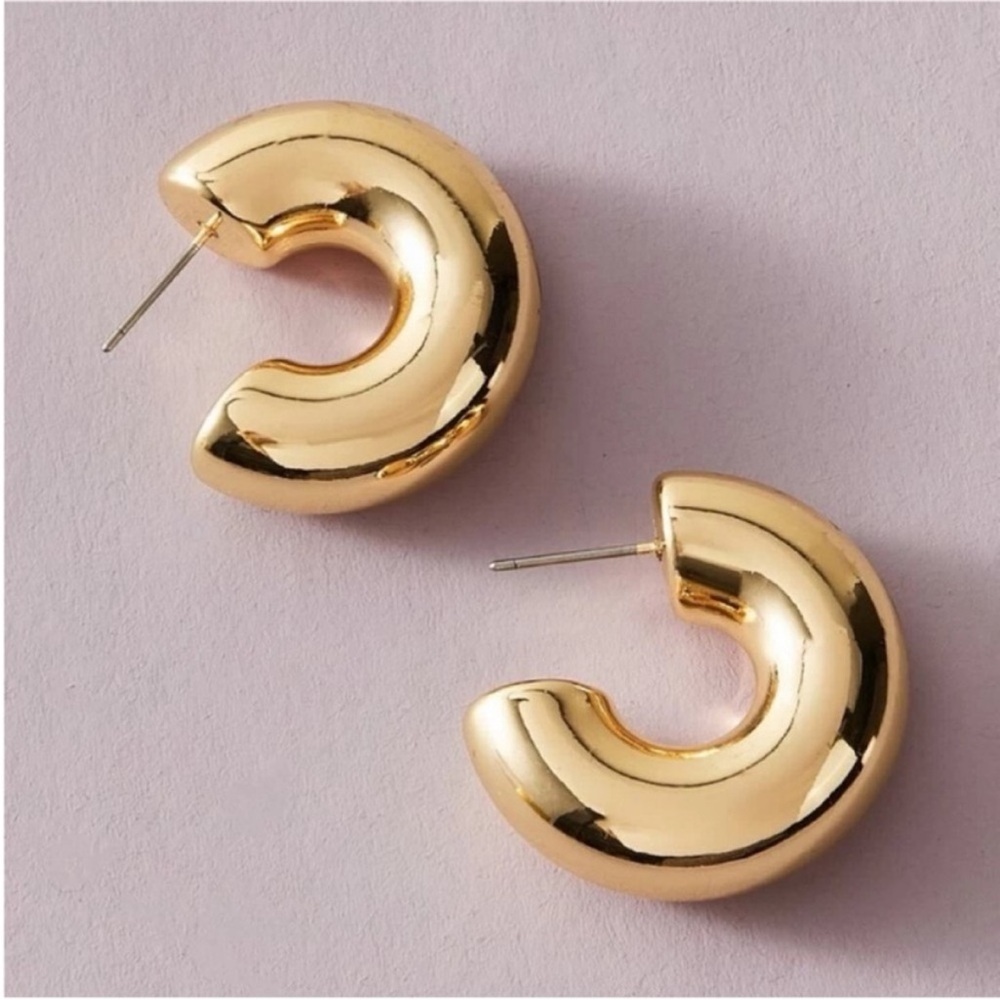 NWOT Mackenzie Gold Hoop Earrings - Picture 2 of 3